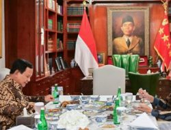 Presiden Prabowo Makan Malam Bersama Dengan Joko Widodo