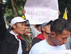 Warga 3 Desa di Tanjung Pura Demo DPRD Langkat Tuntut Perbaikan Jalan