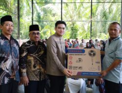 Ricky Anthony Kunjungi Secanggang, Disambut Antusias Warga