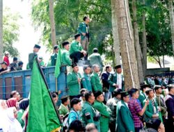 Ribuan Warga Al Washliyah Demo Bupati Deli Serdang, Berlangsung Panas