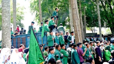 Ribuan Warga Al Washliyah Demo Bupati Deli Serdang, Berlangsung Panas