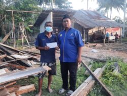 Ricky Anthony Bantu Warga Babalan Korban Puting Beliung