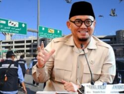 Dahnil Anzar : Ada Petugas Haji Daerah Sekadar Nebeng Ibadah