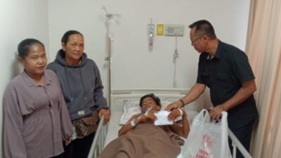 Ricky Anthony Bantu Perobatan Yatim Piatu Korban Gigitan Monyet