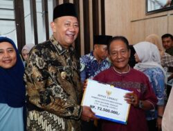 Bupati Langkat Hadiahi 10 Bilal Mayit Teladan Umroh Gratis