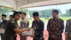 Aidil Ilham Lubis Terima Penghargaan Tokoh Pemuda Pembangunan SDM Langkat 