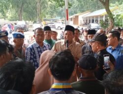 Demo di Kantor Bupati, Warga Tuntut LNK Tunaikan Ganti Untung 2 Miliar