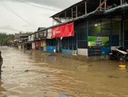 Banjir Rendam Pemukiman warga di Perbatasan Sumut–Aceh