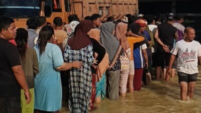 Pemkab Langkat Serahkan Bantuan Pangan, Warga Tanjung Pura Jarah Minimarket