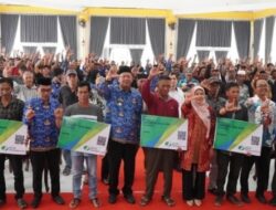 Ribuan Pekerja Rentan Terima Jaminan Sosial, Bupati: Dekat Dengan Nelayan Sejak Kecil