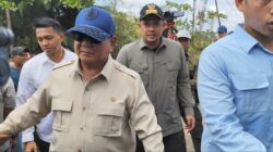 Prabowo Kunjungi Pengungsi di Langkat, Warga Ungkap Harapan dan Permasalahan Desanya