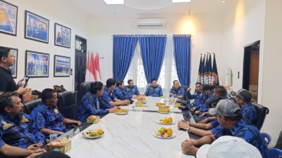 Penyerahan Mandat DPC, KOMBAT Medan Mantapkan Struktur Hingga Akar Rumput