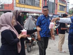 Meriahkan Ramadhan, KOMBAT Deli Serdang Bagi Takjil Sebulan Penuh