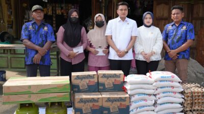 Dua Rumah Warga Hinai Terbakar, Ricky Anthony Hadir Beri Bantuan