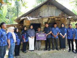 Ricky Anthony Bangunkan Rumah Layak Huni untuk Warga Langkat