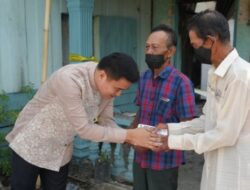 Rumah Sunardi dan Misno Terbakar, Ricky Anthony Hadir Bawa Bantuan