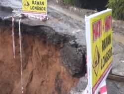 Jalan di Salapian Langkat Amblas, Akses Tiga Desa Terancam Putus