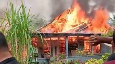 Rumah Ludes Terbakar, Tiga Keluarga di Pangkalan Brandan Terpaksa Mengungsi